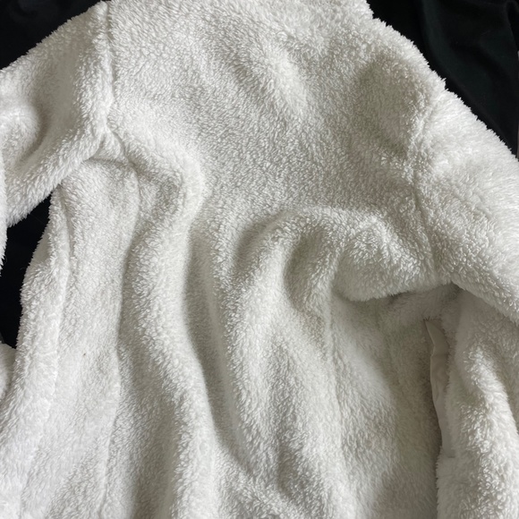 White Patagonia jacket - Picture 4 of 4